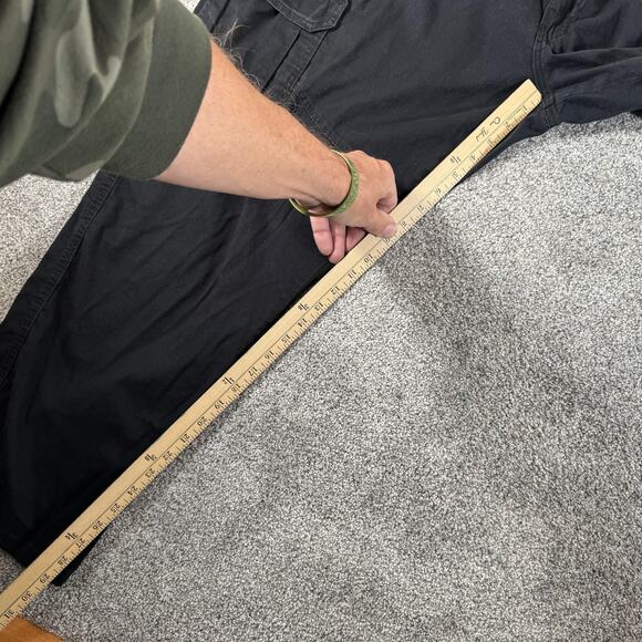 Wrangler Cargo Pants Mens 44x30 Black Relaxed Fit Stretch Work Utility Pockets - Picture 4 of 16
